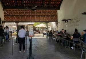 interior San Agustin mercado