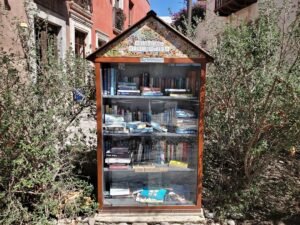 Pequena Biblioteca LFL near San Agustin Mercado