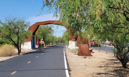 Huckeberry Loop bicycling trail Tucson Arizona