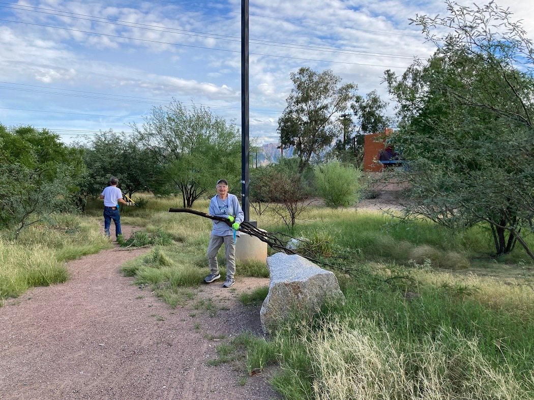 Cleaning up Navajo Wash Park in Tucson on October 8, 2022
