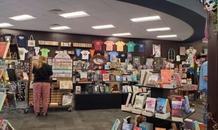 bookmans check out counter