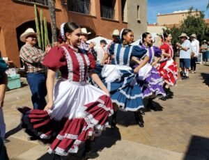 Folkloric dancers in Mexican style