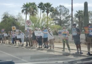No Kings demonstrators along River Road Tucson